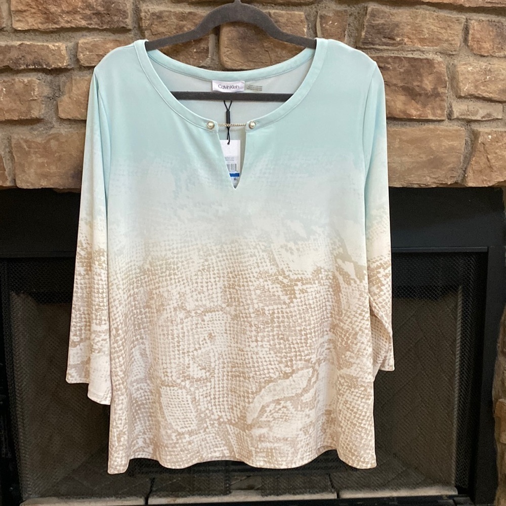 NWT Calvin Klein sea-foam green and tan, white snakeskin design. Size XL